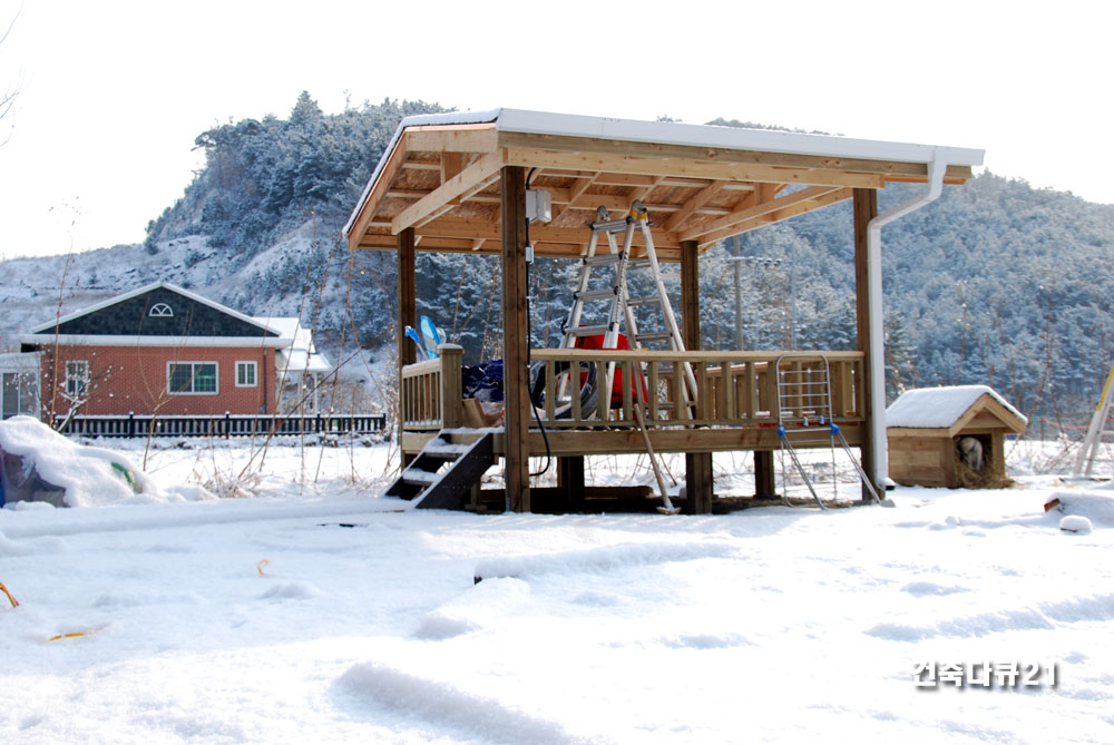 성주 전원주택 숲속의 하우스 정자(亭子) 설경 - 